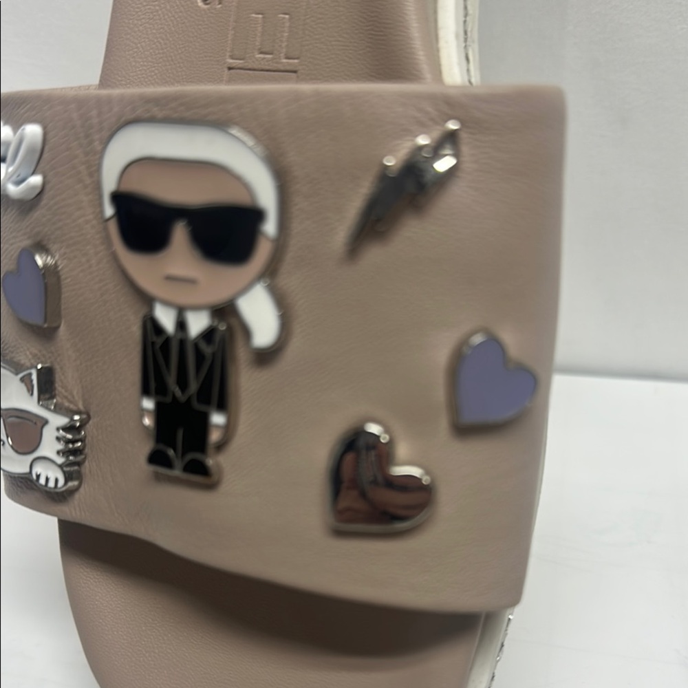Karl Lagerfeld Tan Jeslyn Sandals with Modern Design - Picture 3 of 9